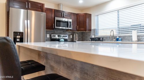 2840 Charleston Ave, Phoenix AZ 85032-9550 exterior