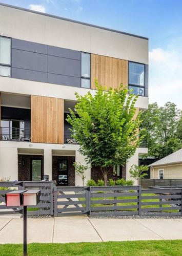 611 Avenue Pl, Atlanta, GA 30318-8517