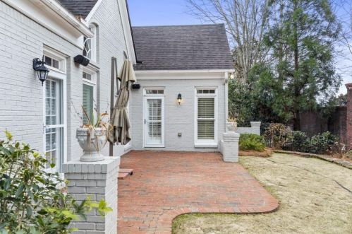 1236 Bluffhaven Way, Atlanta GA 30319-4822 exterior