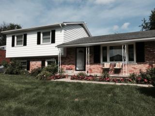 2036 Alexandria Dr, Lexington, KY 40504-3263
