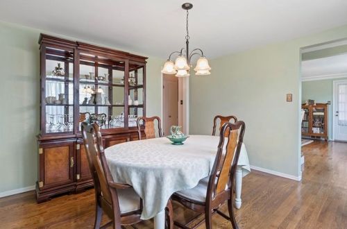 833 Macarthur Dr, Pittsburgh PA 15228-1704 exterior