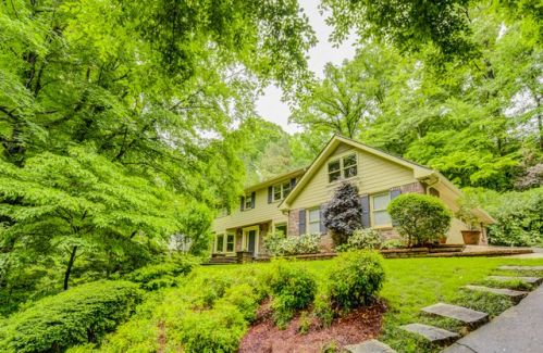 2491 Greenglade Rd, Atlanta, GA 30345-3881