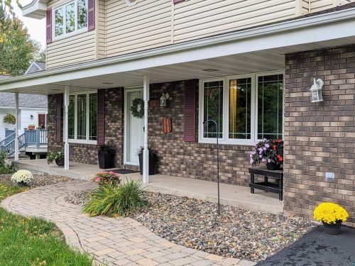 648 Jill St, Duluth, MN 55803-2109