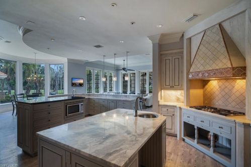 4300 Brynwood Dr, Naples FL 34119-8413 exterior