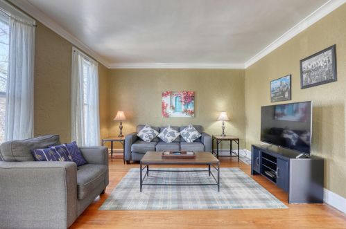 1942 2nd St, Milwaukee WI 53212-3709 exterior