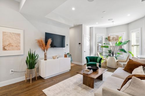 55 Harvest St, Boston, MA