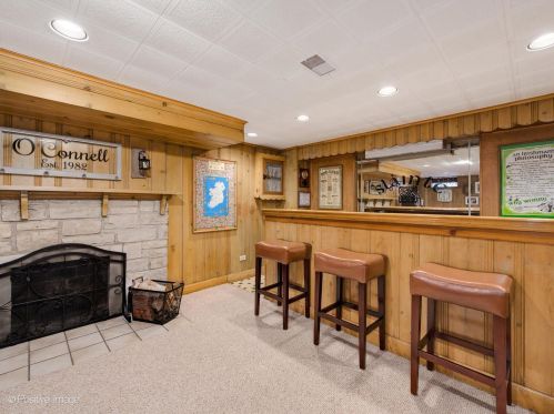 2734 107th St, Chicago IL 60617-6613 exterior