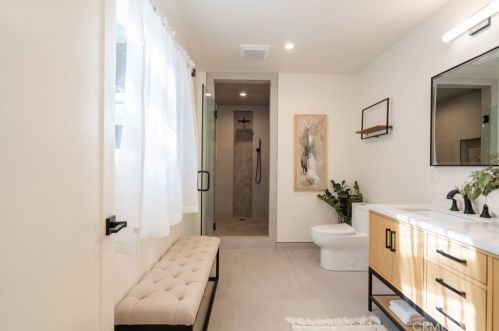 14291 Prospect Ave, Tustin CA  92780-2316 exterior