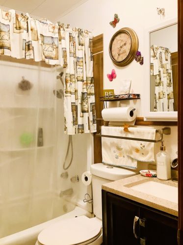 2148 Austin St, Meskegon MI 49444-1209 exterior