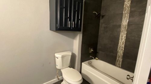 7442 Bayberry Ln, Dallas TX 75249-1015 exterior