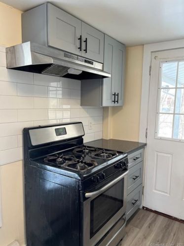 38 Bancroft St, Torrington, CT 06790-4923