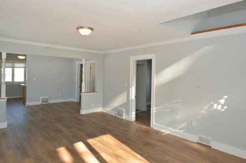 2103 Miles Ave, Kalamazoo MI  49001-5132 exterior