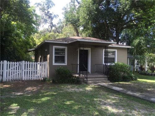 1417 Henry Ave, Tampa, FL 33604-6827