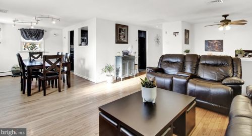 1243 Crestwood Dr, Pottstown PA 19464-2931 exterior