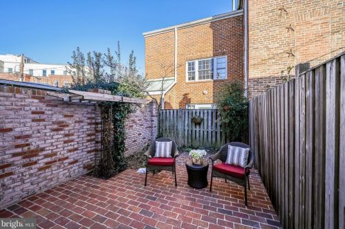 1303 Prince St, Alexandria VA 22314-2913 exterior