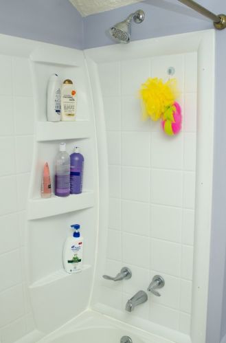 610 Chestnut St, Waukegan IL 60085-3803 exterior