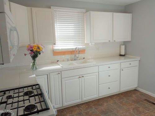 848 Bryant St, Wyoming MI exterior