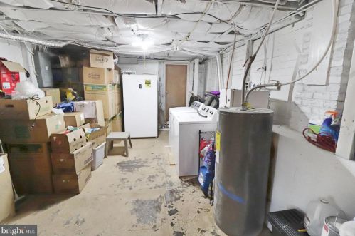 711 Seneca St, Primrose PA  17901-1644 exterior