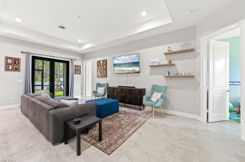 2642 18 Ave, Naples FL 34117-4524 exterior