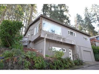 330 Sunset Dr, Eugene, OR 97403-2122