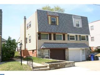 2738 Tremont St, Philadelphia, PA 19136-1023