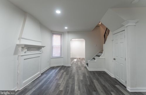 5148 Hazel Ave, Philadelphia PA 19143-1526 exterior