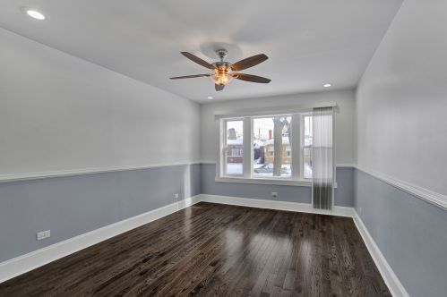 8232 Ridgeland Ave, Chicago IL  60617-1744 exterior