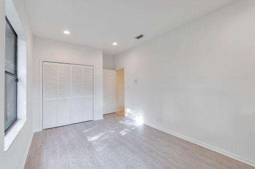 4255 26 Ave, Boca Raton FL 33434-2549 exterior