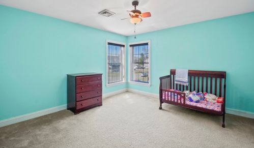 24 Konkel Ave, Webster MA 01570-3543 exterior