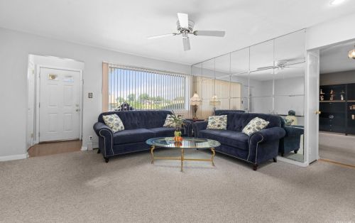 2 Furth Rd, Valley Stream NY 11581-2531 exterior