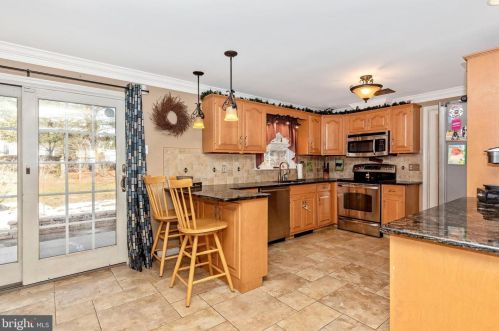 265 Old State Rd, Limerick PA 19468-3214 exterior