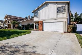 1971 Royal Oak Rd, Tustin, CA 92780-6669