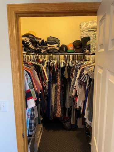 1330 Greenview Ave, Chicago IL 60626-5035 exterior