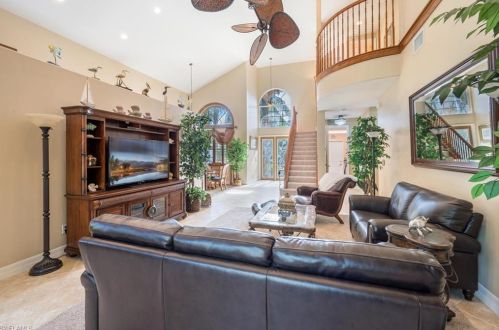 2401 Leafshine Ln, Naples, FL 34119-3355