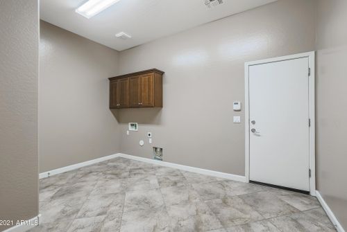 25422 50 Dr, Phoenix AZ 85031-1324 exterior