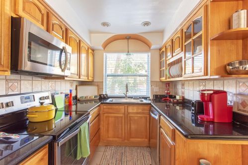 7505 Bolanos Ct, Tampa, FL 33615-2408