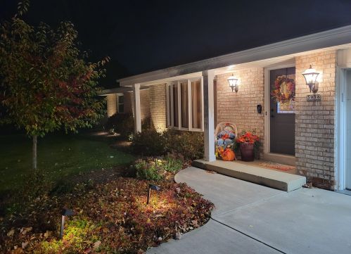 3938 119, Milwaukee WI 53228-1814 exterior