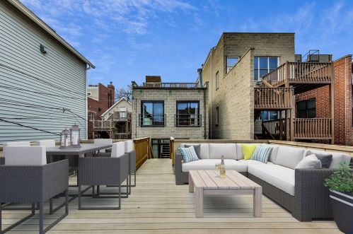 2637 Wayne Ave, Chicago IL 60614-1231 exterior