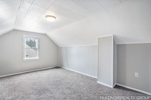 3013 Roosevelt Rd, Meskegon MI 49441-3905 exterior