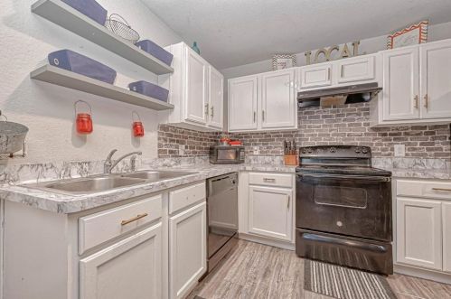 16661 Hammon, Montgomery TX 77316-6719 exterior