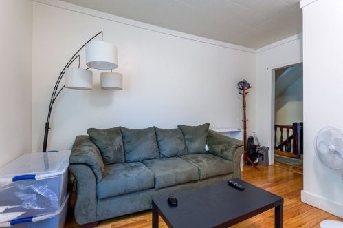 48 Pleasant St, Ware MA 01082-1217 exterior