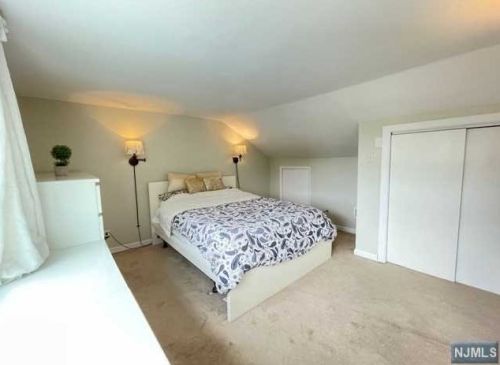 58 Hackensack St, East Rutherford NJ 07073-1415 exterior