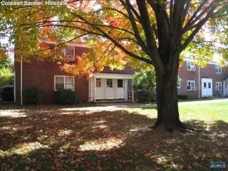 451 Heath Pl, Hackensack NJ  07601-1465 exterior