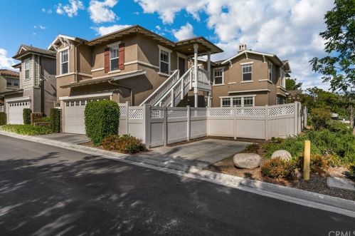 1361 Starbuck St, Fullerton, CA 92833-5669