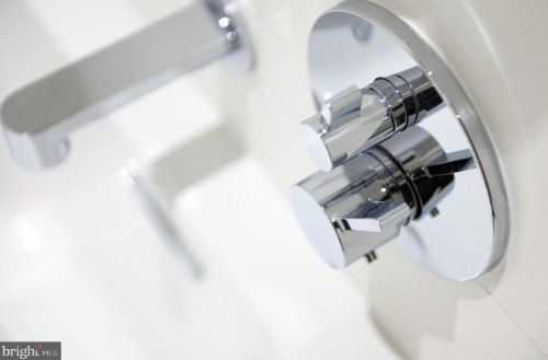 810 O St, Washington DC  20001-4212 exterior