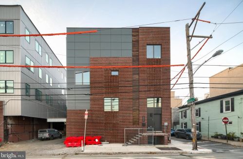 1025 22nd St, Philadelphia PA 19146-0025 exterior