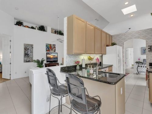 441 Fairway Lndg, Fort Pierce FL  34986-2168 exterior