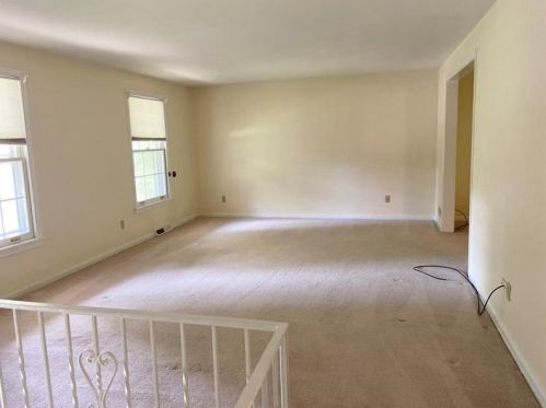 706 Olive St, Pittsburgh PA  15237-4881 exterior