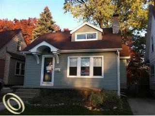 646 Shasta Pl, Detroit MI  48220-2333 exterior