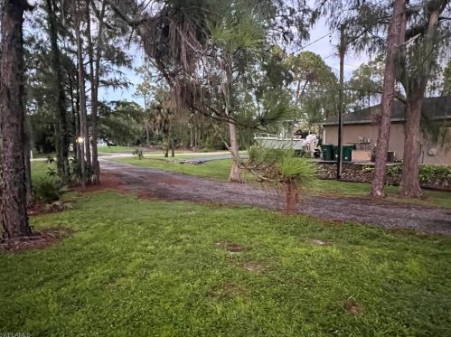 1740 20th Ave, Naples, FL 34120-5432